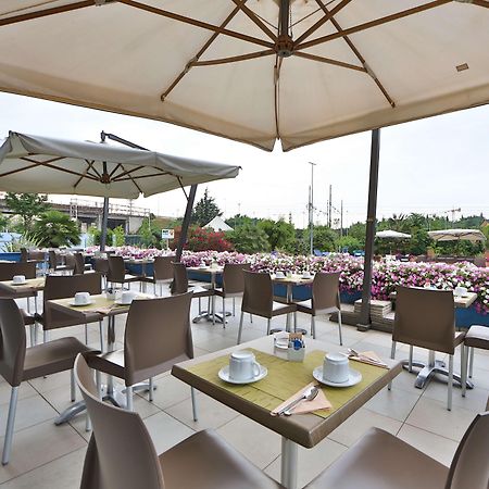 Best Western Plus Soave Hotel Сан-Боніфачо Ресторан фото