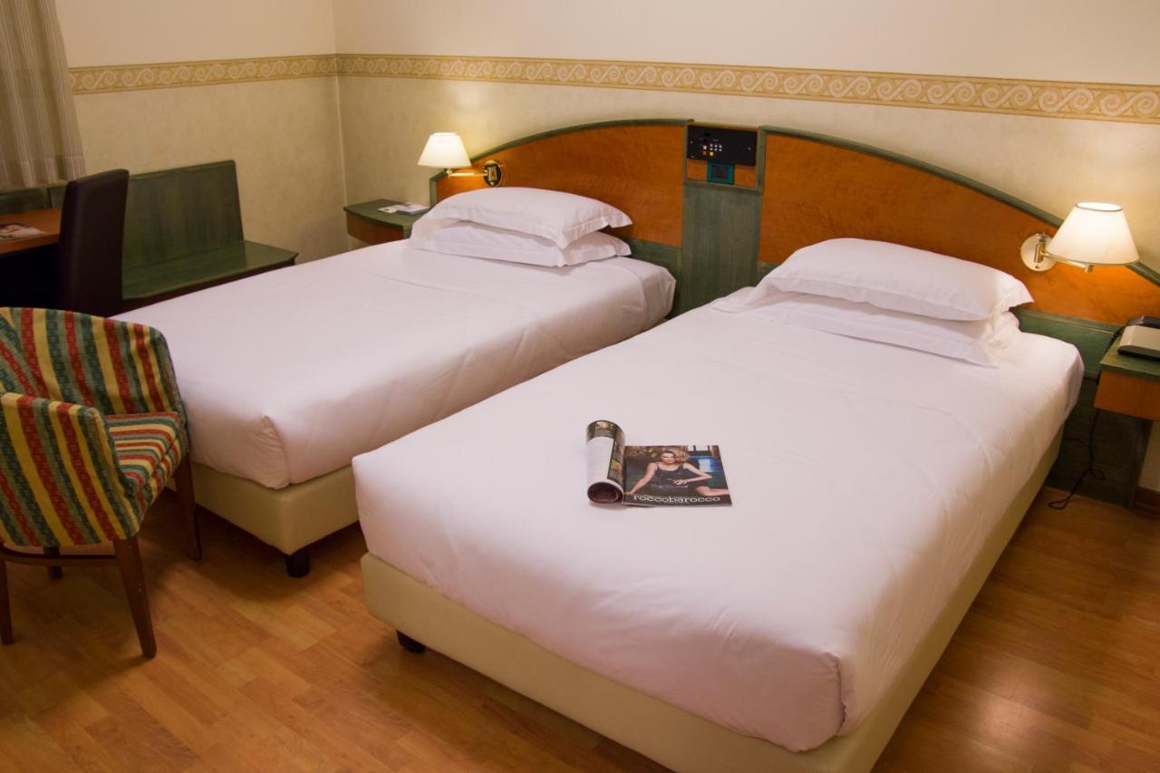 Best Western Plus Soave Hotel Сан-Боніфачо Екстер'єр фото