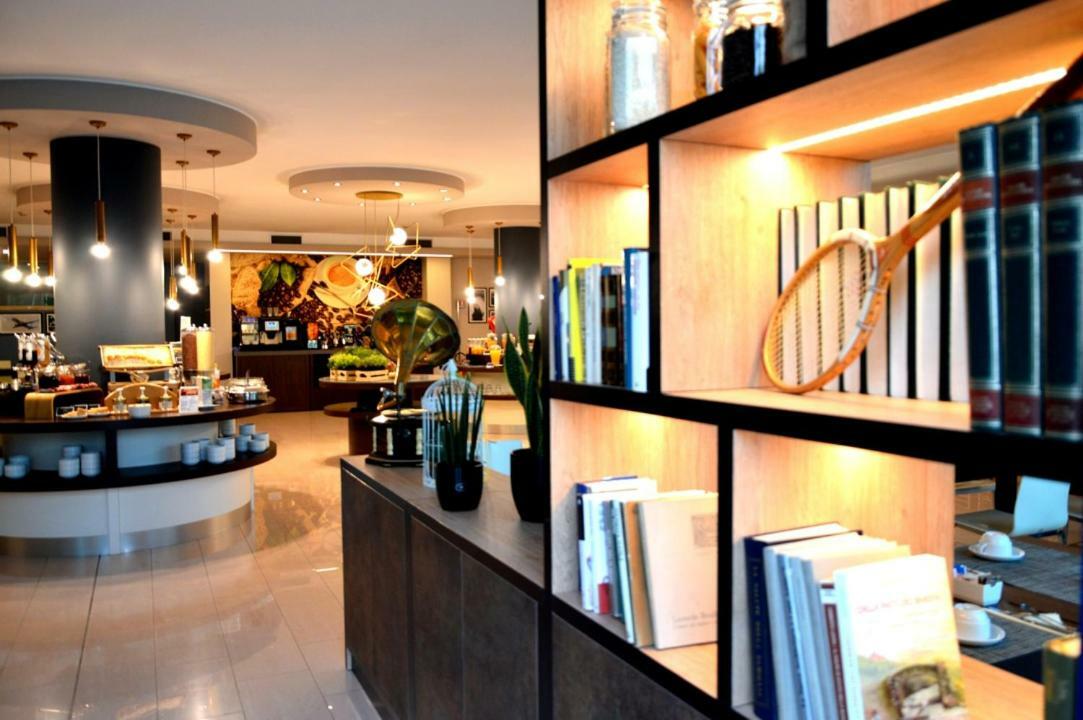 Best Western Plus Soave Hotel Сан-Боніфачо Екстер'єр фото